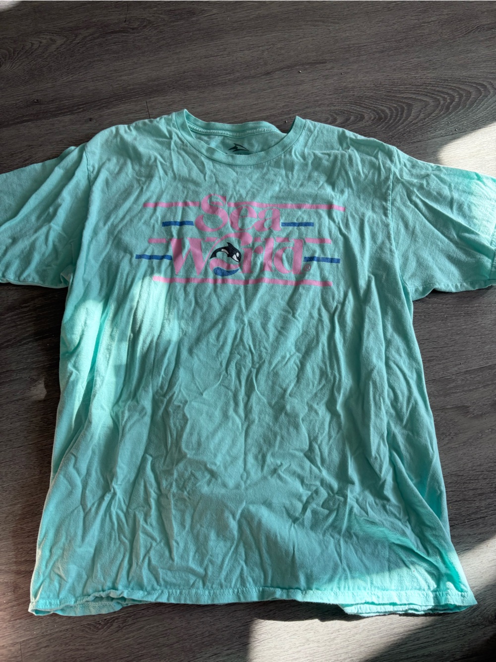 Sea World T-shirt